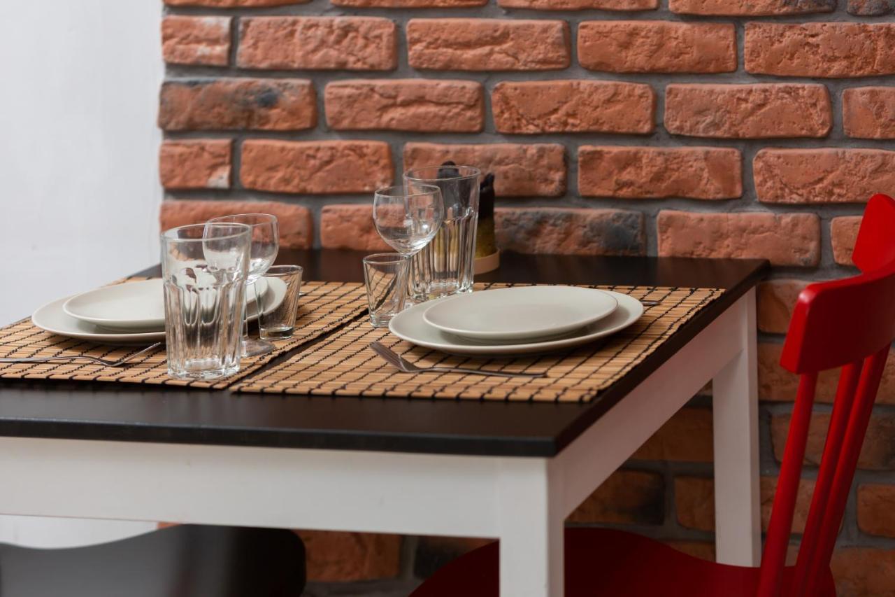 Downtown Studio Apartment Poznanska By Renters Varsavia Esterno foto