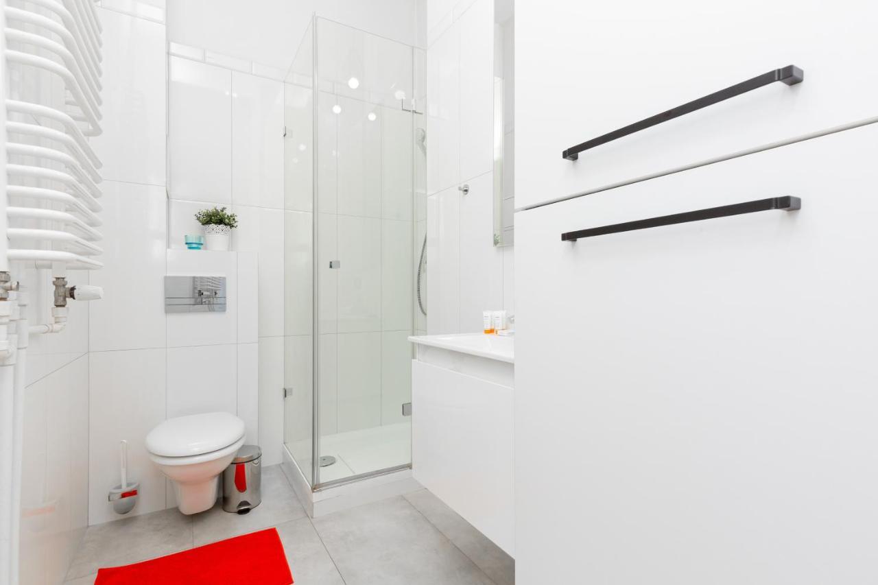Downtown Studio Apartment Poznanska By Renters Varsavia Esterno foto